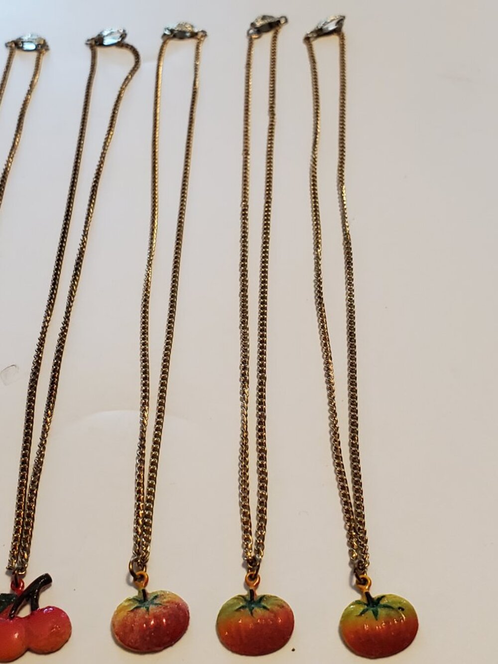 6 Necklaces, items # A-1864-1869,.  wt. 20 grams. - Picture 4 of 9